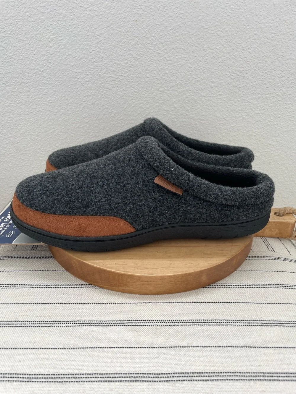 SALE! 50% Off Wembley Men's Charcoal Memory Foam Slip-On Slippers Size XL 11-12